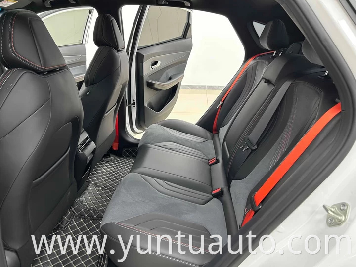 Compact Car Geely Binrui